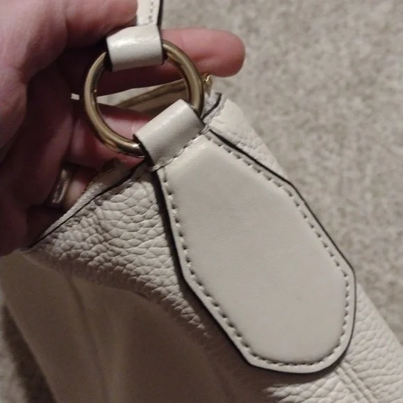 Michael kors purse - Picture 10 of 14